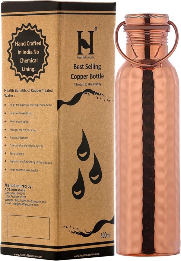 HealthGoodsIn - Botella de agua de cobre puro martillado con asa de transporte de 600 ml (20.28 onzas líquidas) | Botella de agua sin costuras a prueba de fugas para beneficios ayurvédicos.