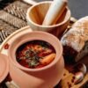 Lindo Mini Cazuela de Cocina de Arcilla - Cazuela de Cerámica Tradicional con Tapa para Cocinar de Forma Saludable - Cazuela Multiusos para Uso en Cocina Casera o Restaurante (Barro sin Esmaltar).
