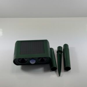 Repelente solar de animales, defensor ultrasónico contra gatos, perros, ardillas, venados, zorros, disuasivo de animales exteriores con sensor de movimiento y alarma de luz LED, protege patios y jardines.